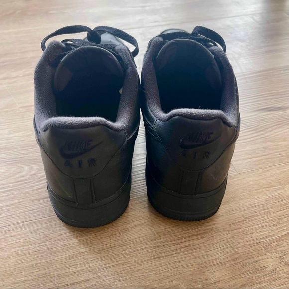 Nike Air Force 1 “Supreme” Black size 10.5 used with box 📦 - Picture 4 of 6